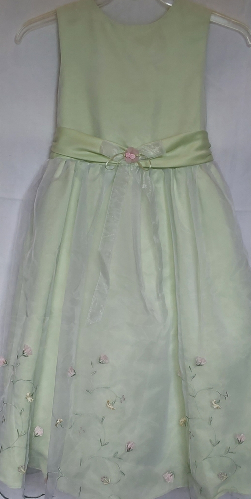LAST CHANCE! Flower girl/formal ($20 each), Lt green w/pink flowers.Girls 7 & 10